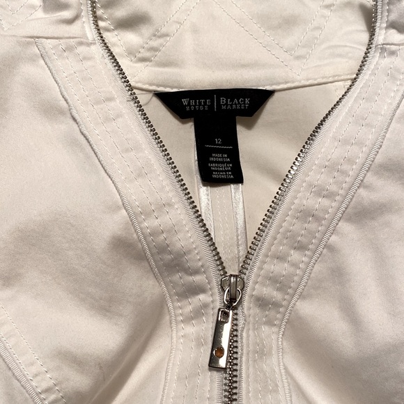 White House Black Market Size 8 - Picture 7 of 9